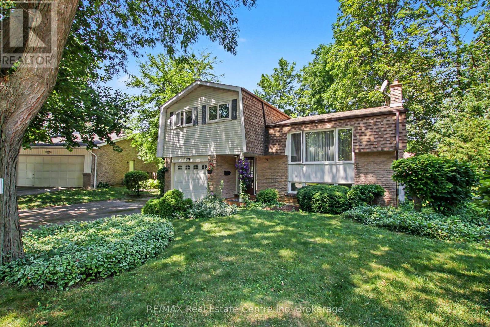 23 NORTHWOOD CRESCENT
