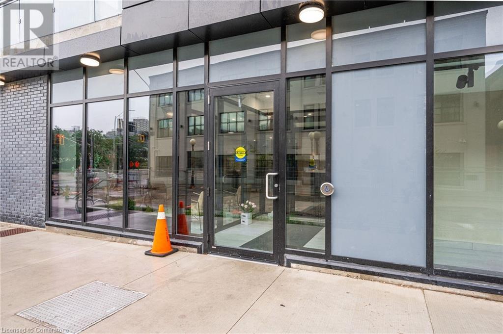 60 CHARLES Street W Unit# 2904
