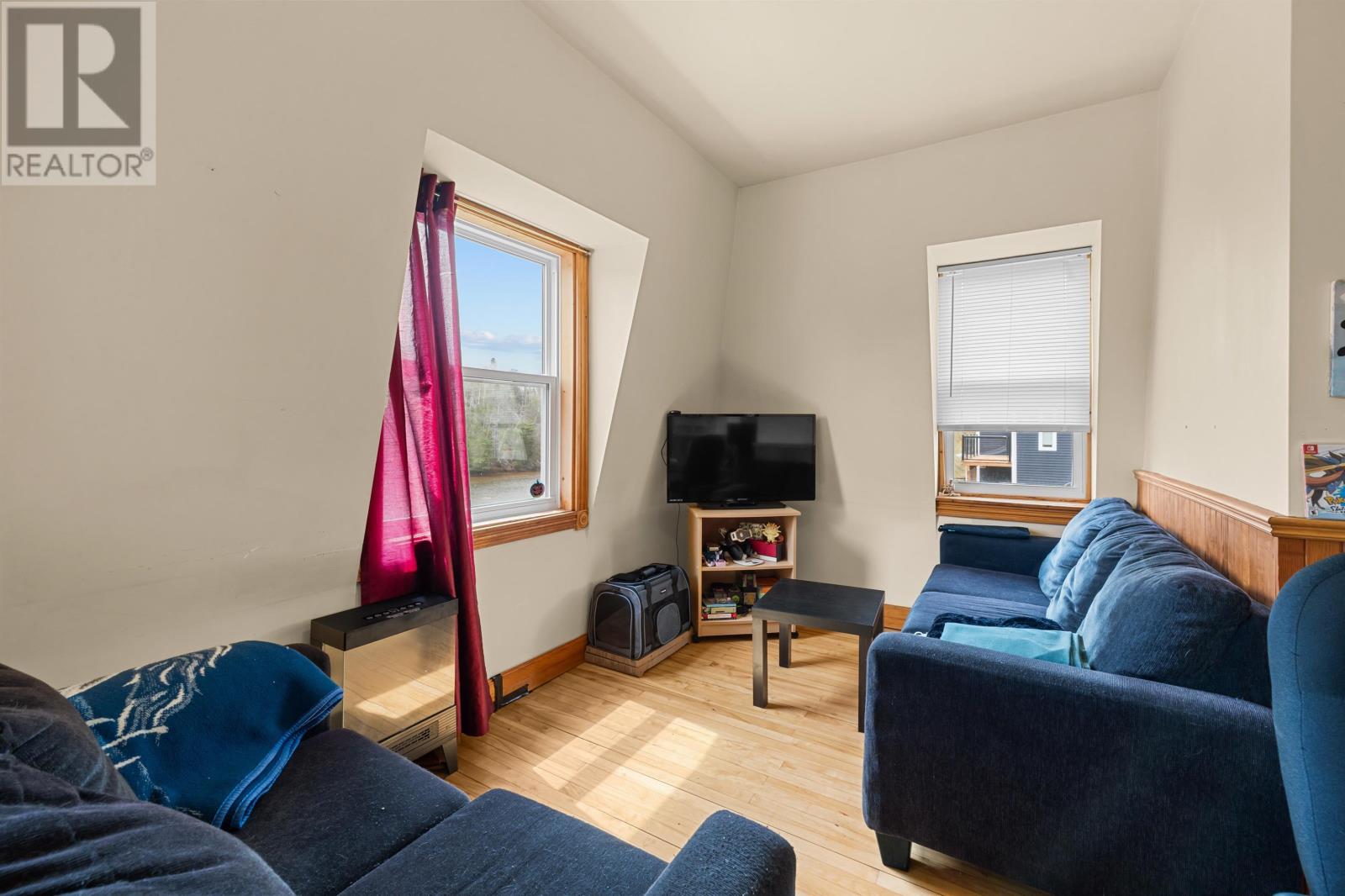 14 Riverside Drive