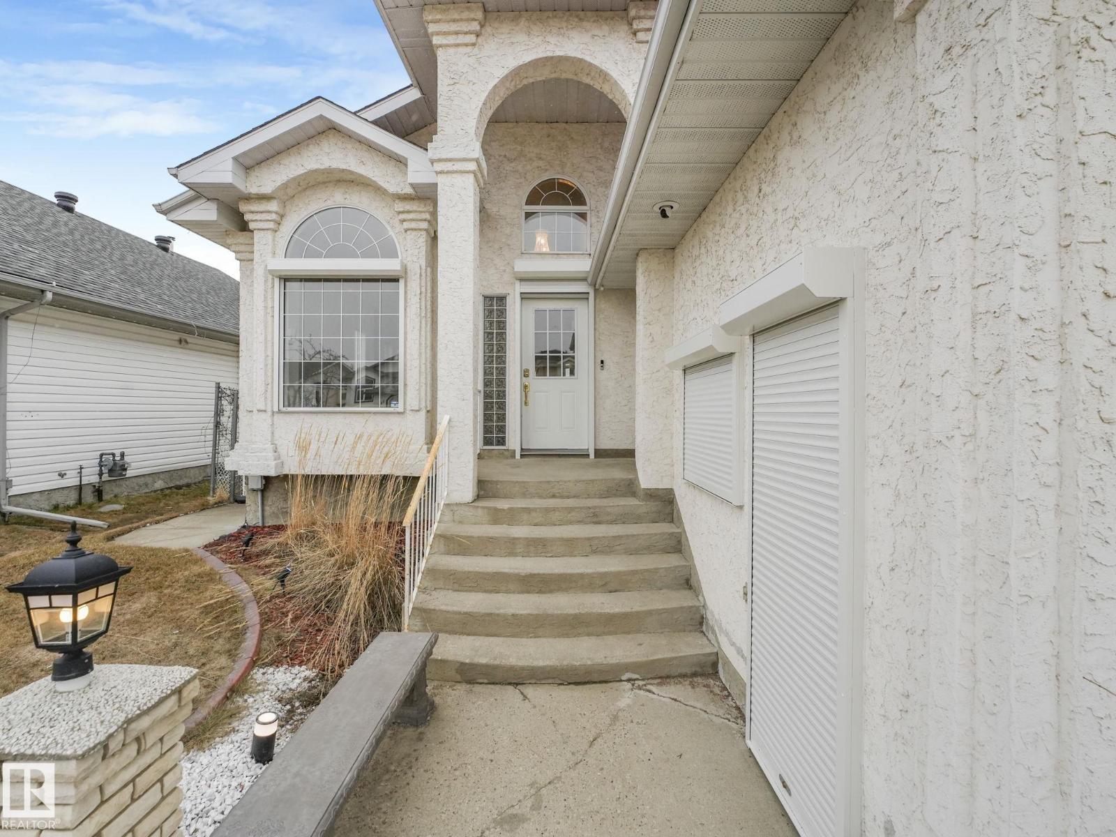 376 HOLLICK KENYON RD NW