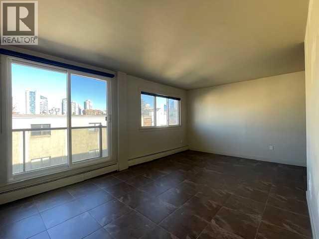 34, 1230 Cameron Avenue SW