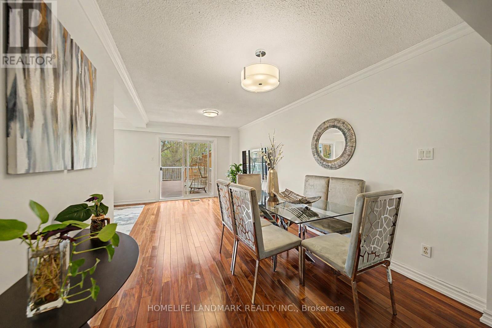 275 GOLDENWOOD ROAD
