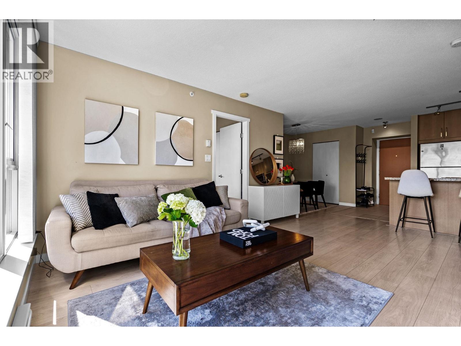 1009 660 NOOTKA WAY