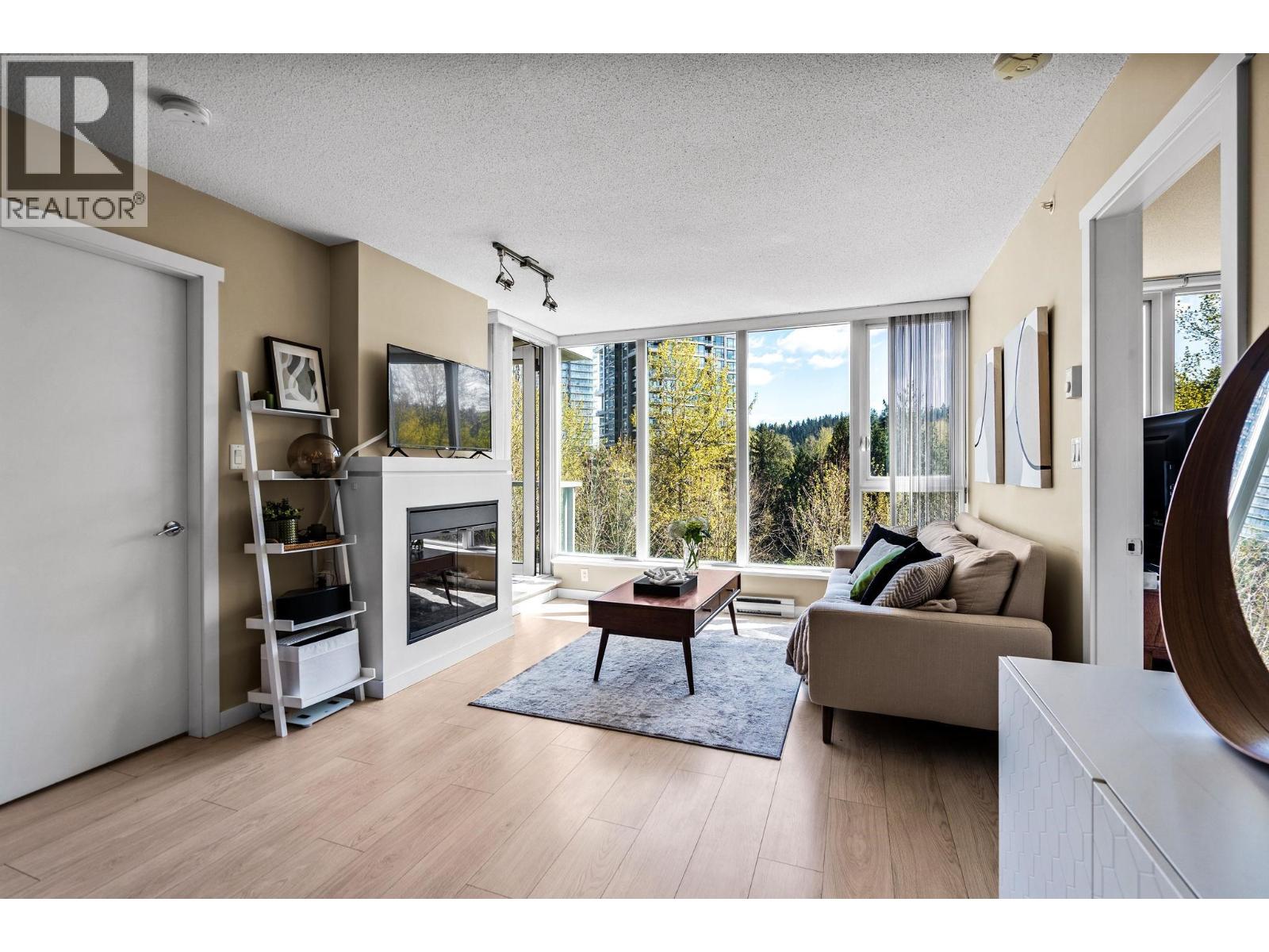 1009 660 NOOTKA WAY