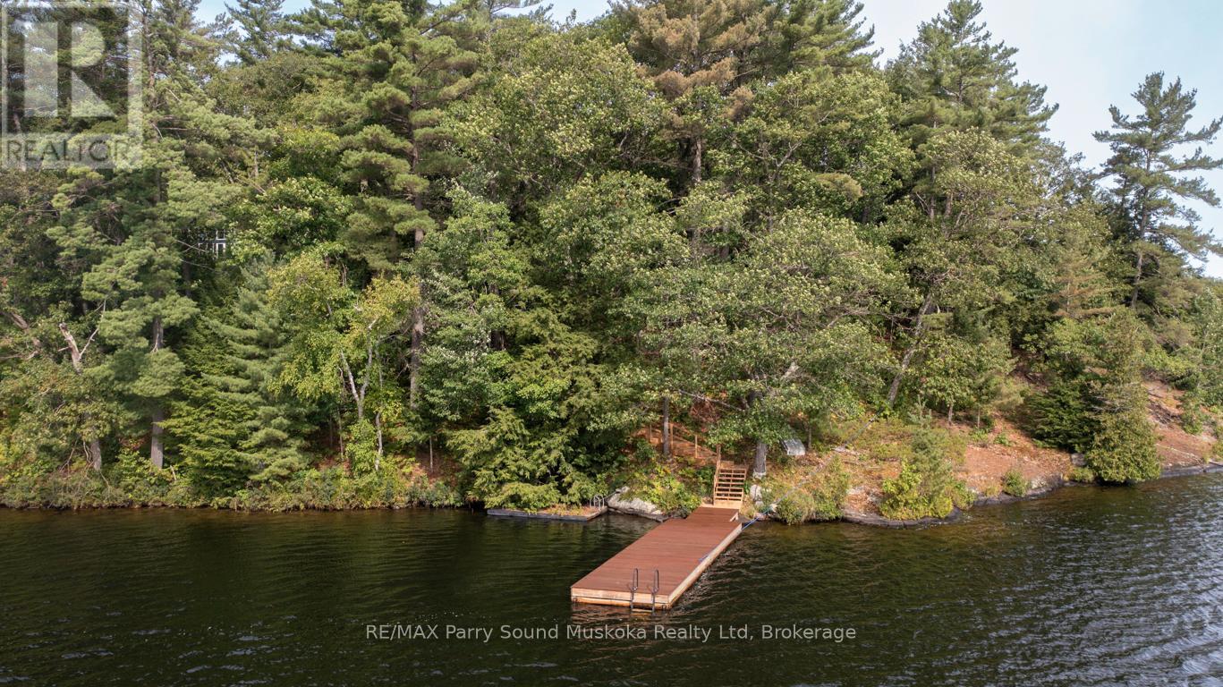 32A STERNER DRIVE