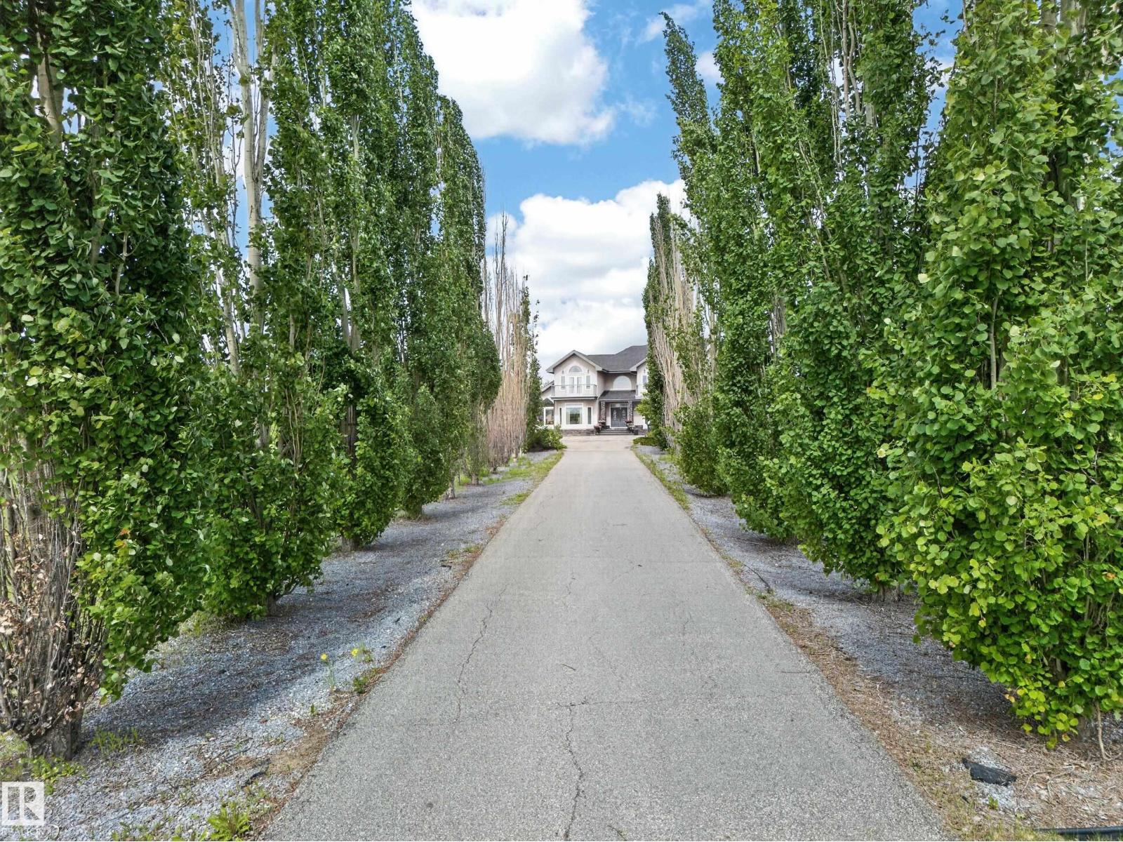#50 52216 RGE ROAD 233