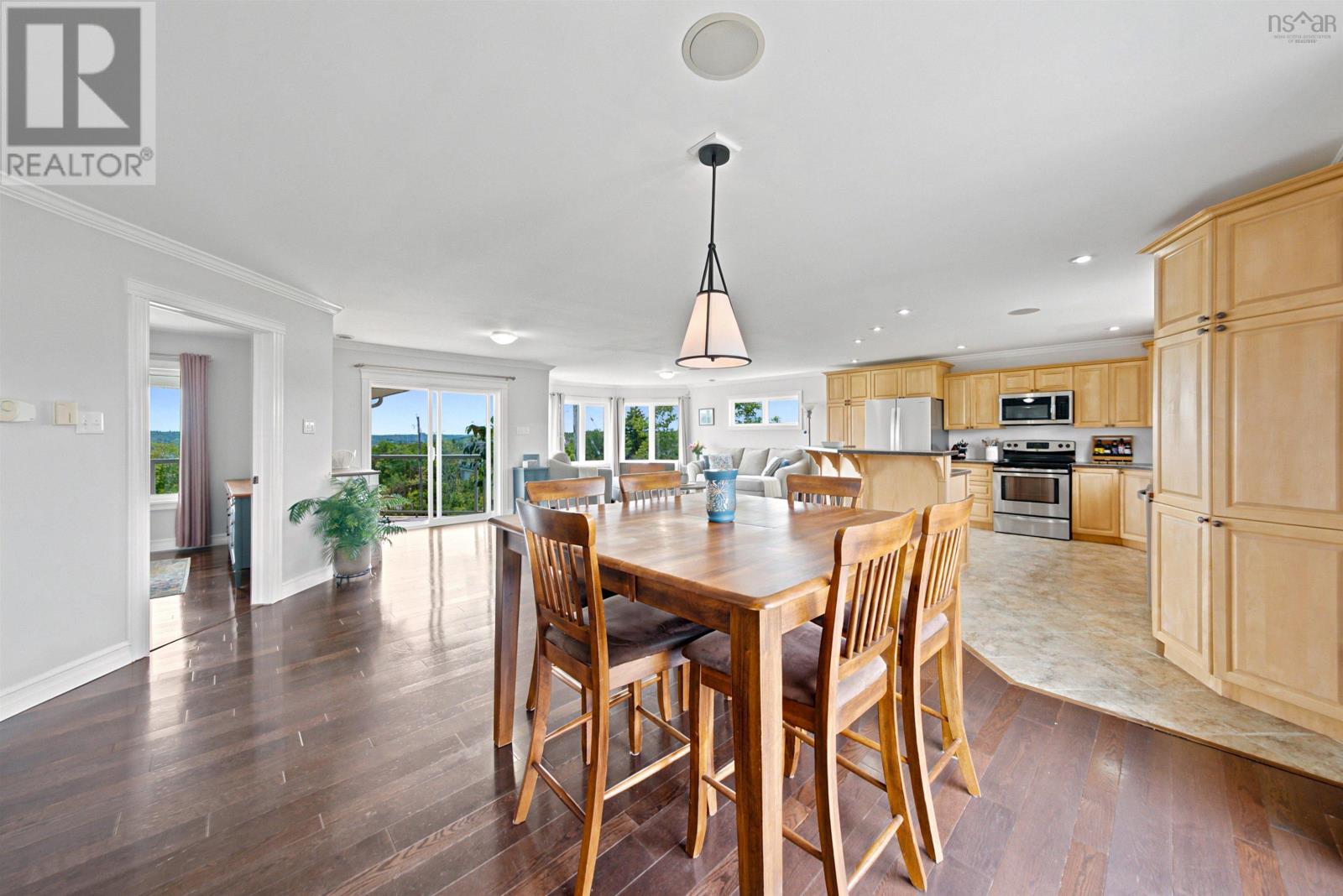 14 Jaycor Court