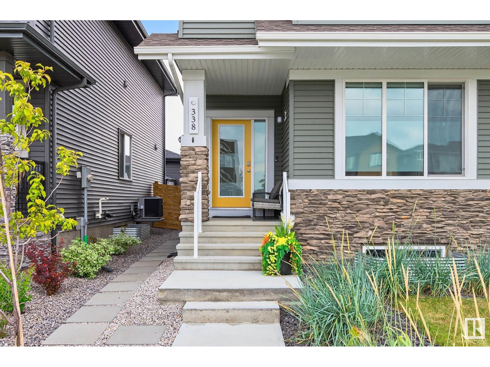 338 Jensen Lakes BV