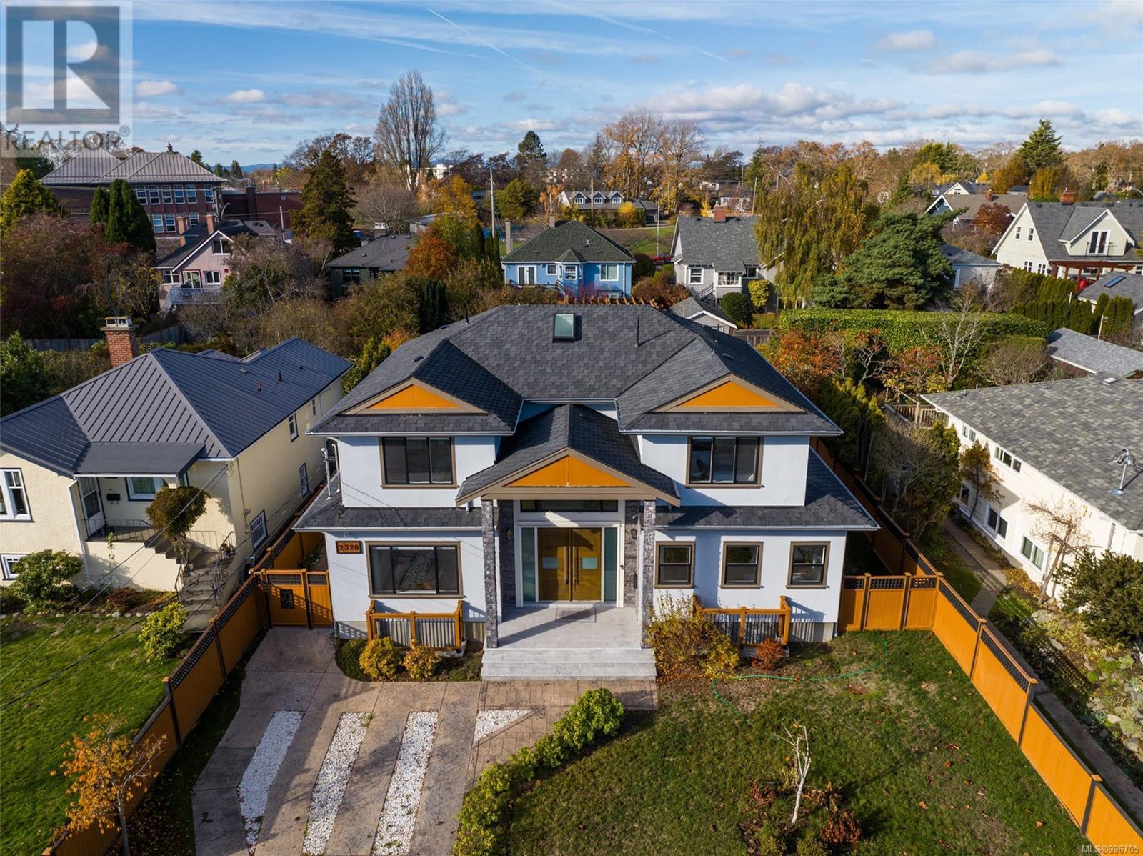 2328 Dunlevy St