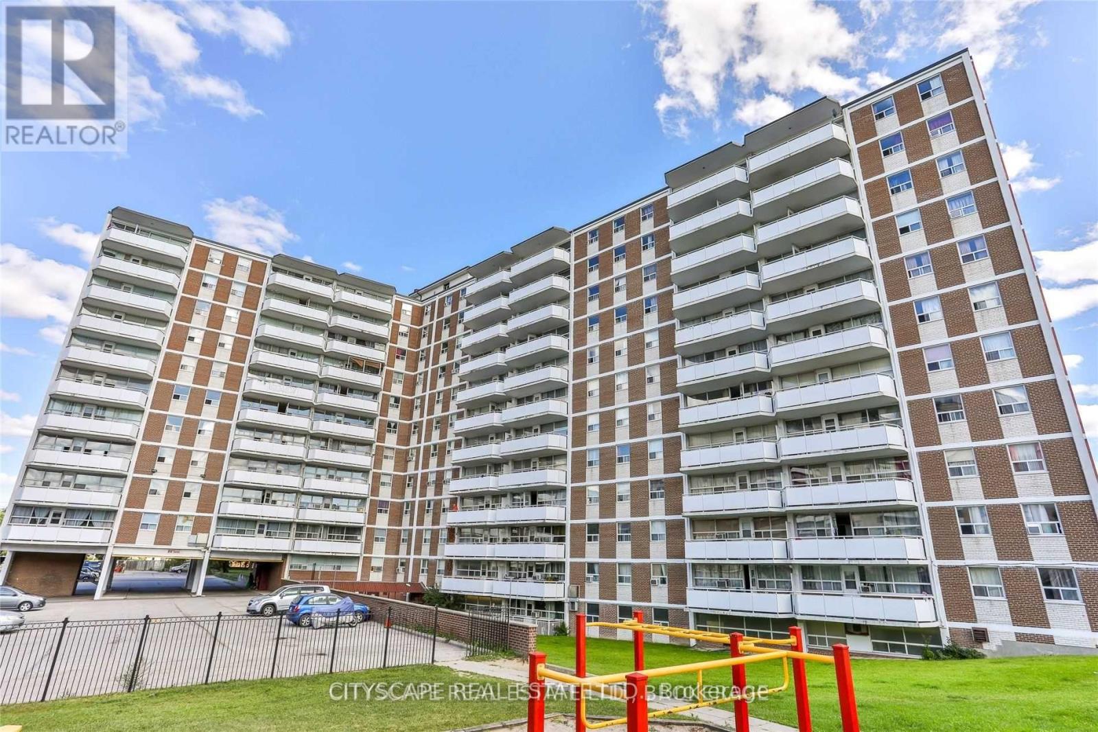 Photo 1 of 17 — 603 - 100 ROWENA DRIVE Unit 603, Toronto (Parkwoods-Donalda), ON M3A1P9