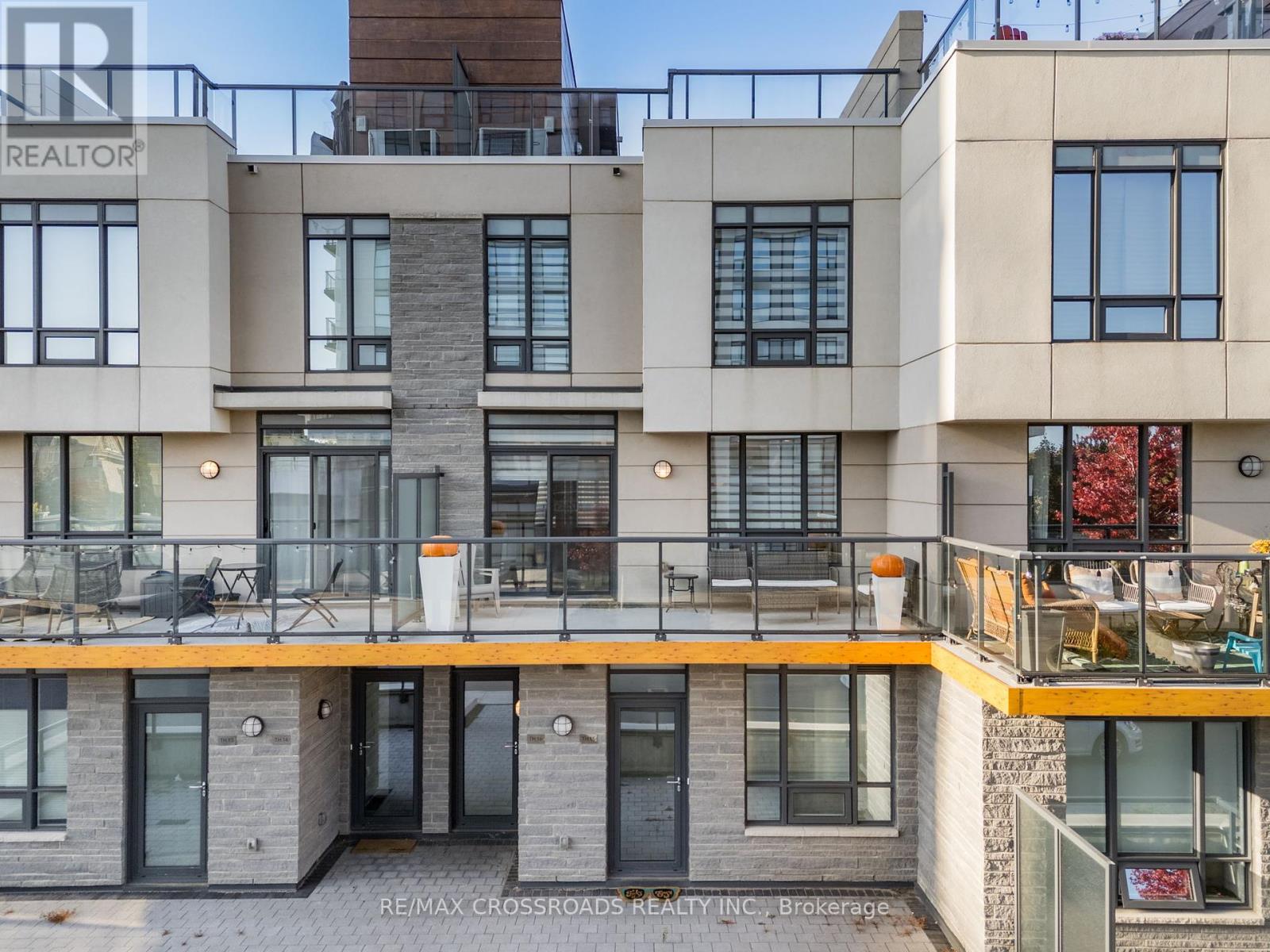 TH16 - 1245 BAYLY STREET