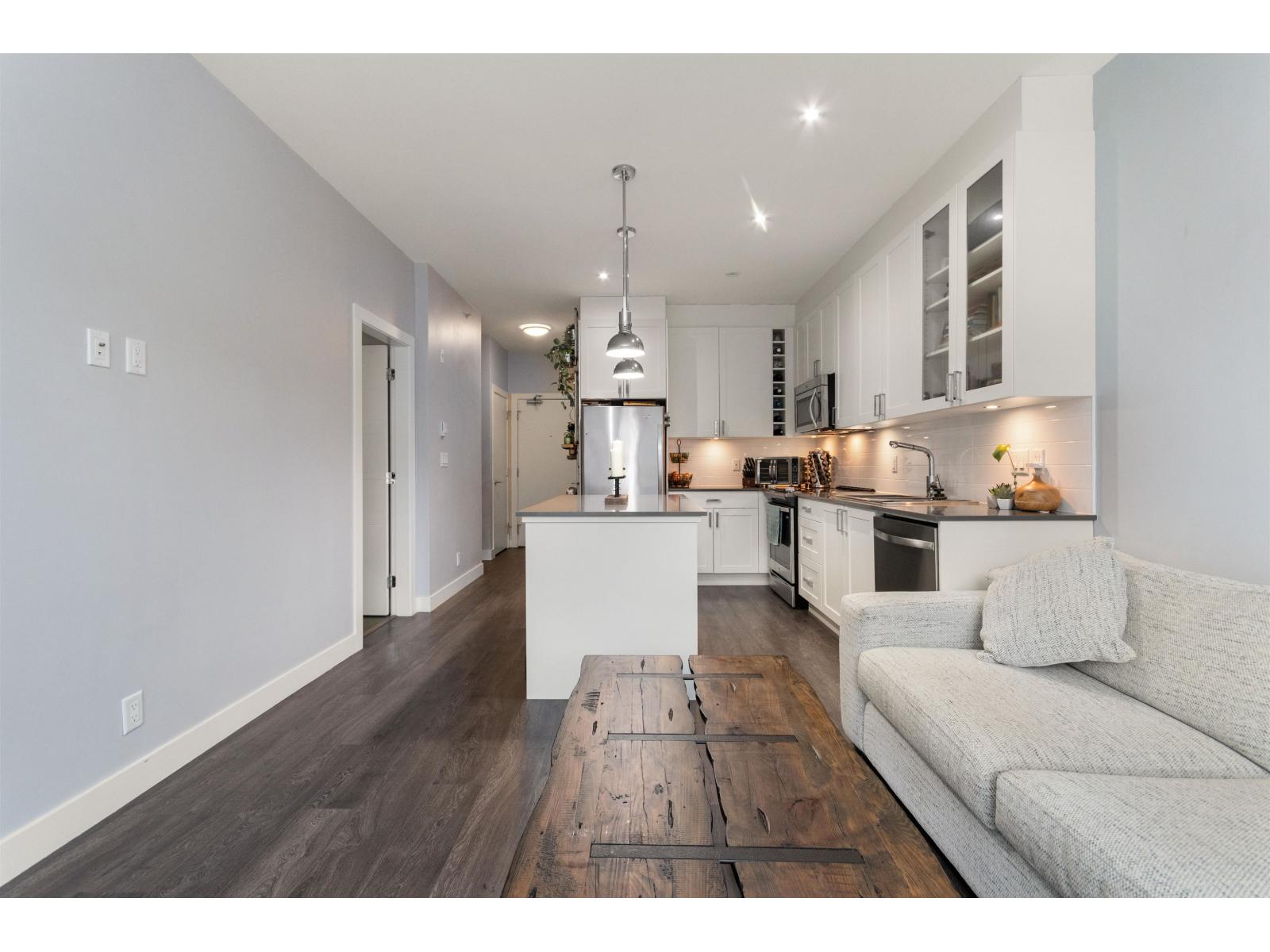 408 16396 64 AVENUE