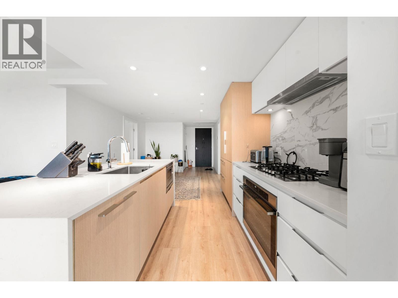 1401 1500 FERN STREET