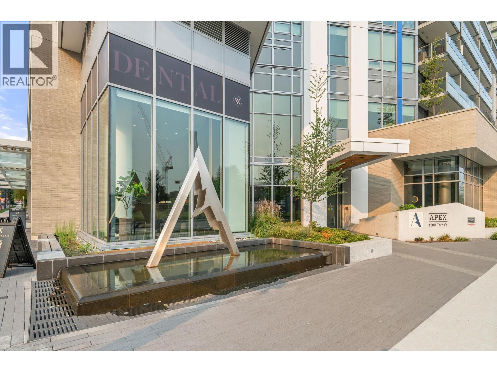 1401 1500 FERN STREET