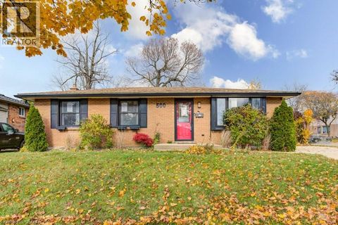 500 FERNDALE Avenue London ON N6C2Z1