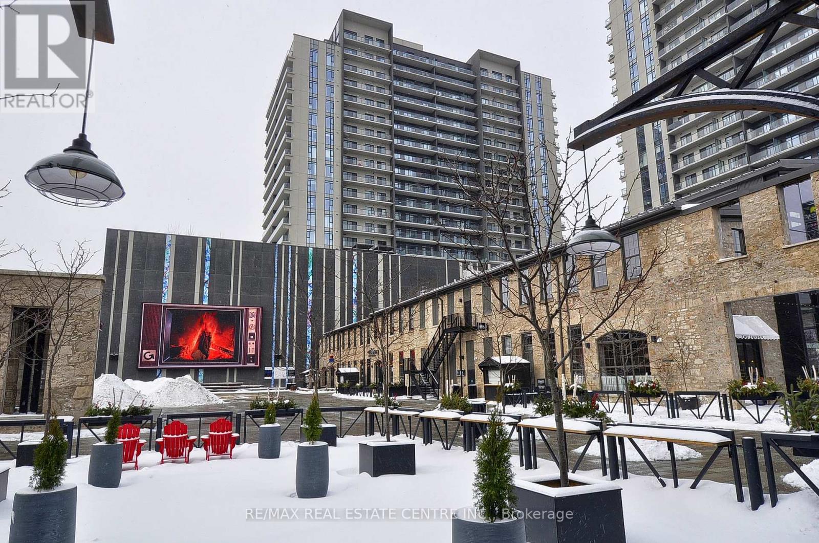 1709 - 50 GRAND AVENUE S