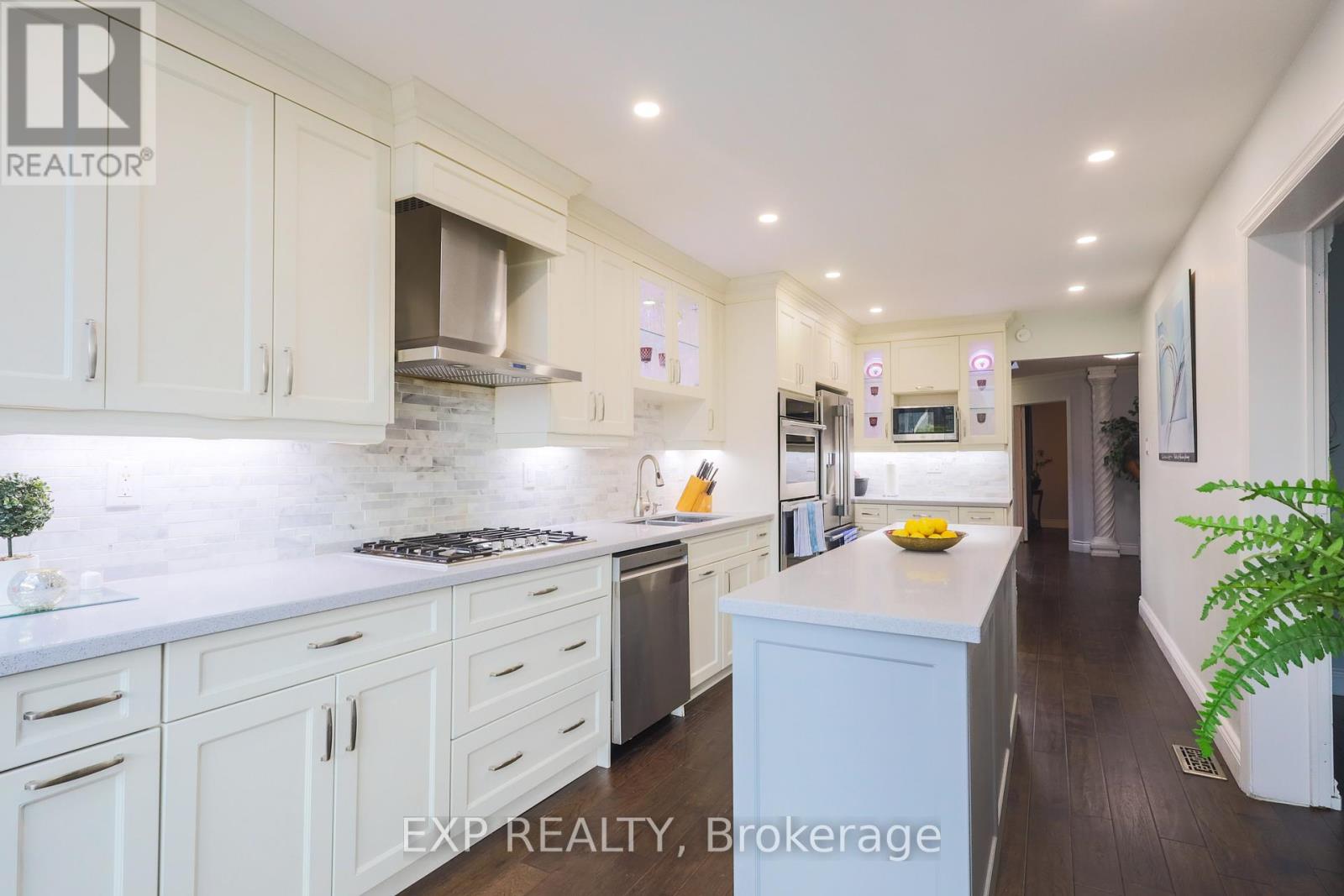 54 TREWARTHA CRESCENT