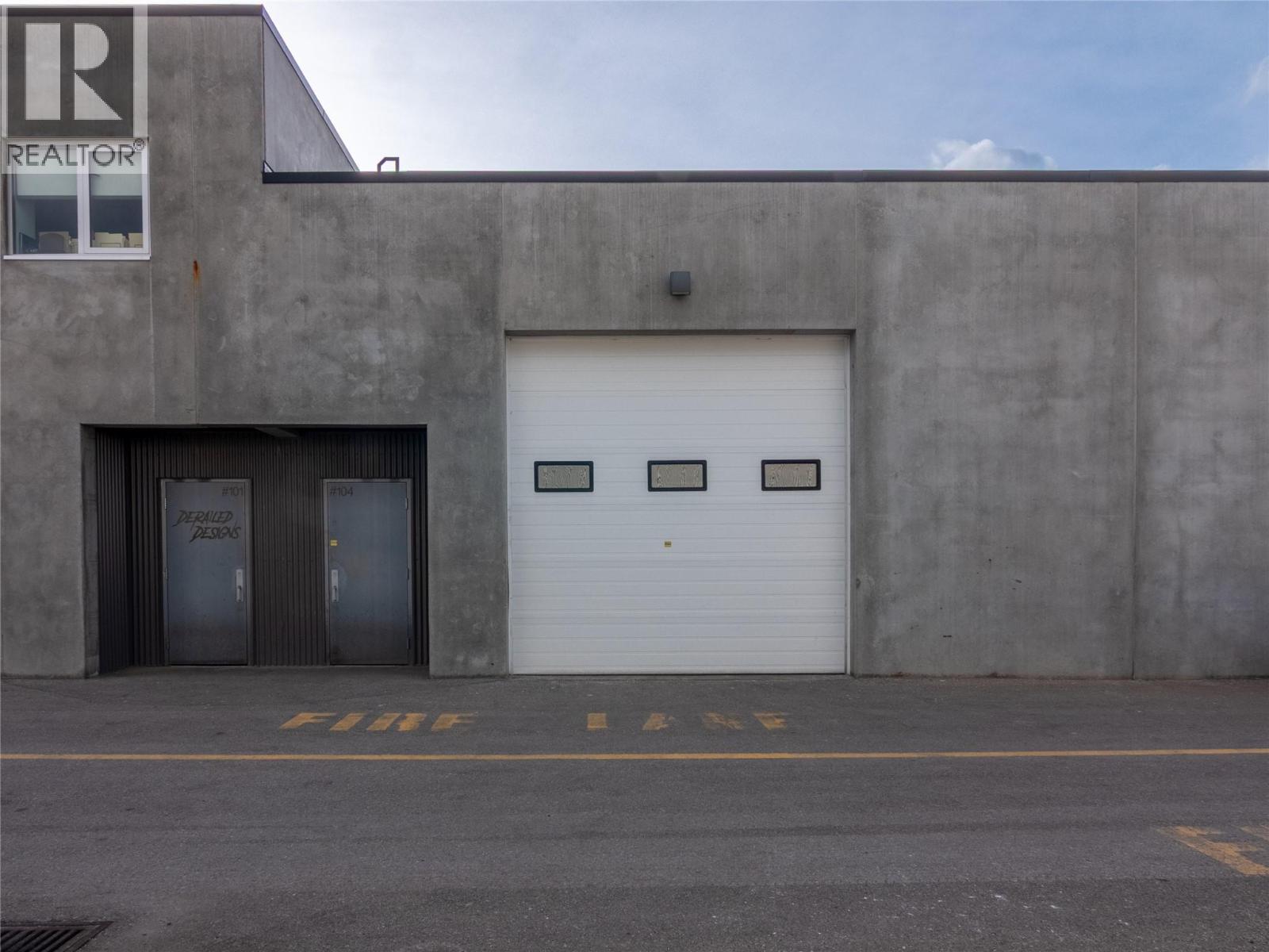 1441 Clark Avenue Unit# 104