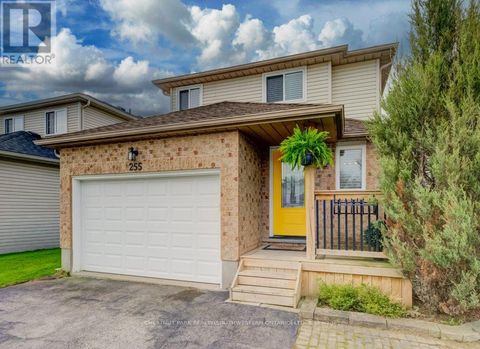 255 HIGHBROOK CRESCENT W Waterloo ON N2E3P6