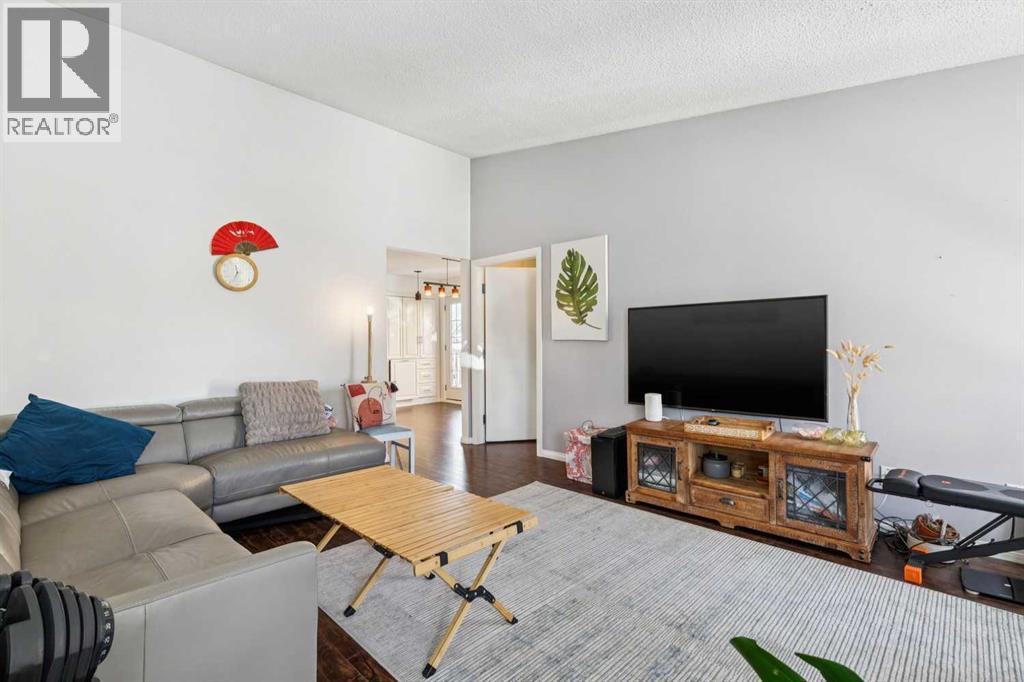 28 Templegreen Bay NE