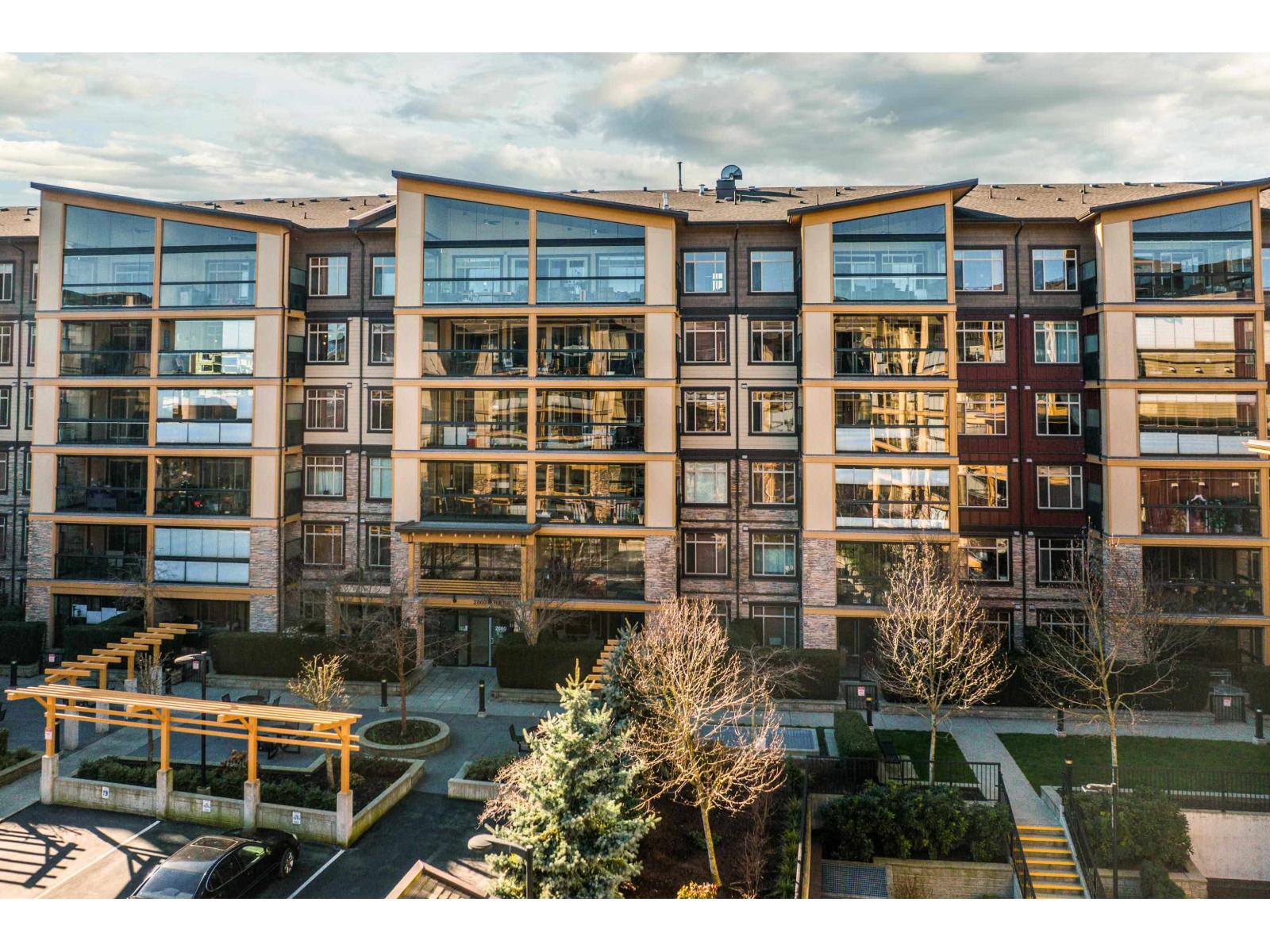 326 2860 TRETHEWEY STREET