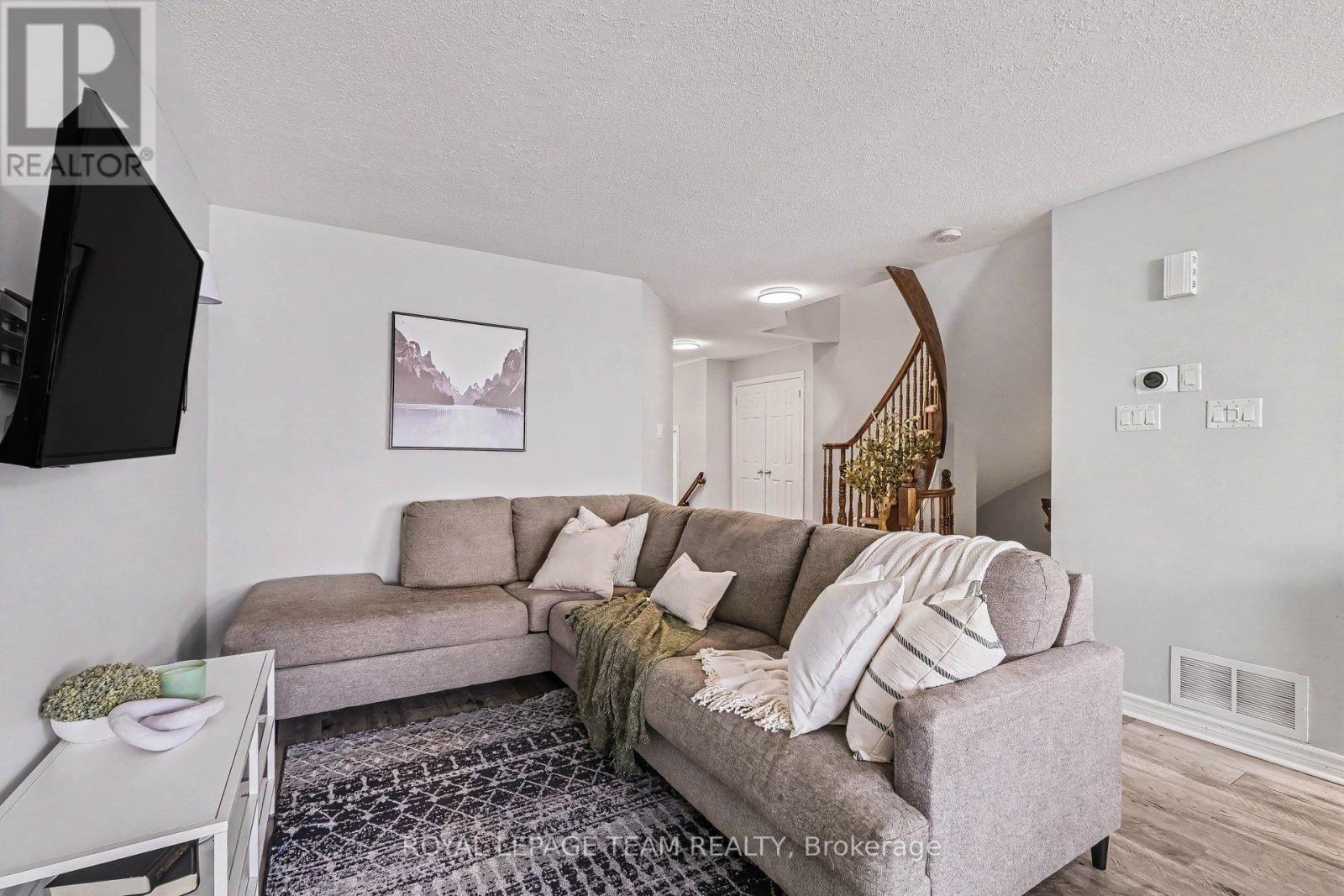159 MONTMORENCY WAY