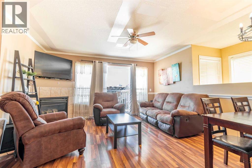 302, 605 19 Street SE