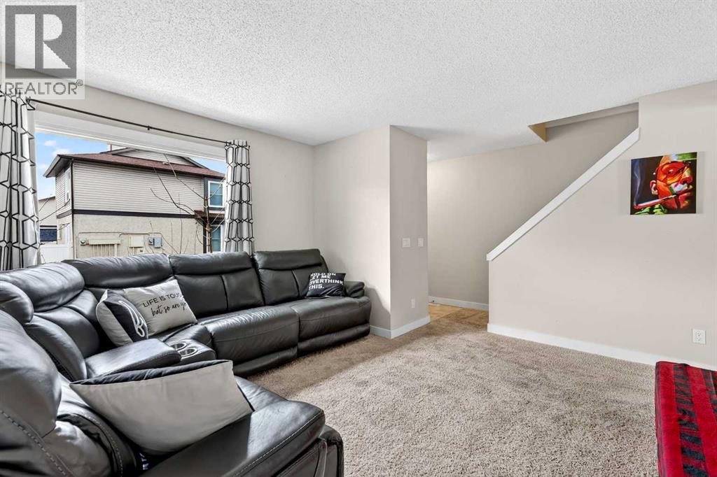 230 Deerpoint Lane SE