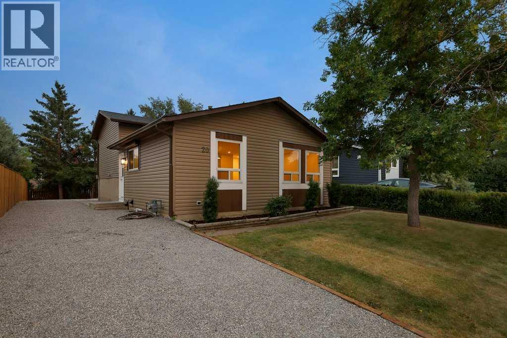 20 Bernard Way NW