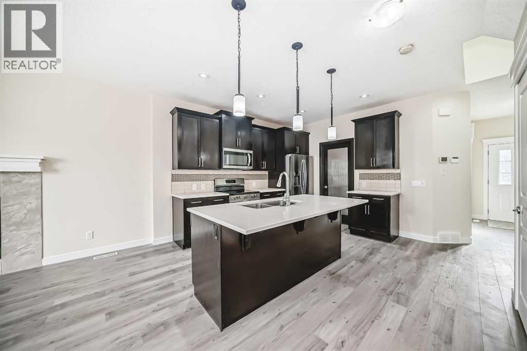 437 Redstone Grove NE