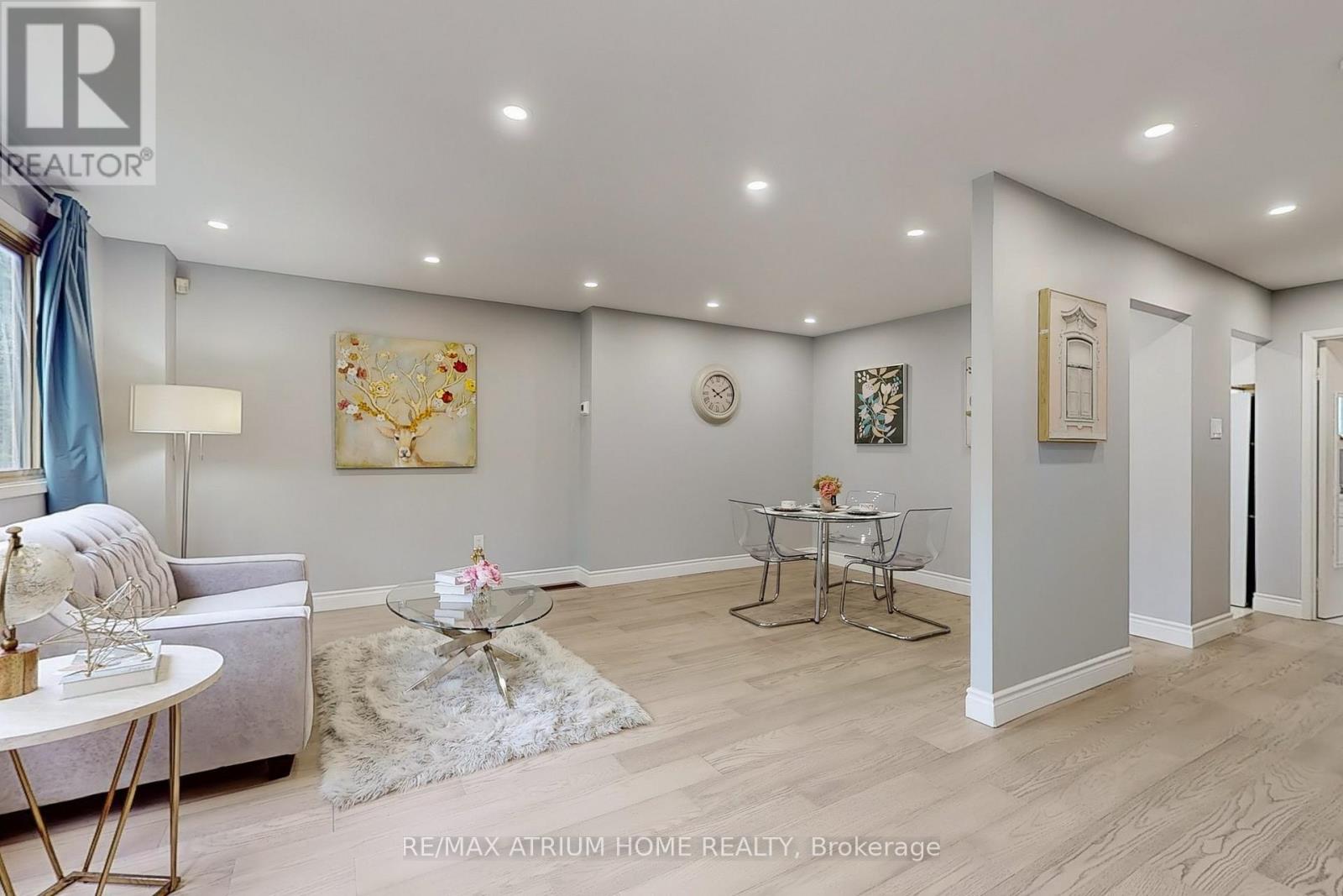 10 TOWNSEND ROAD