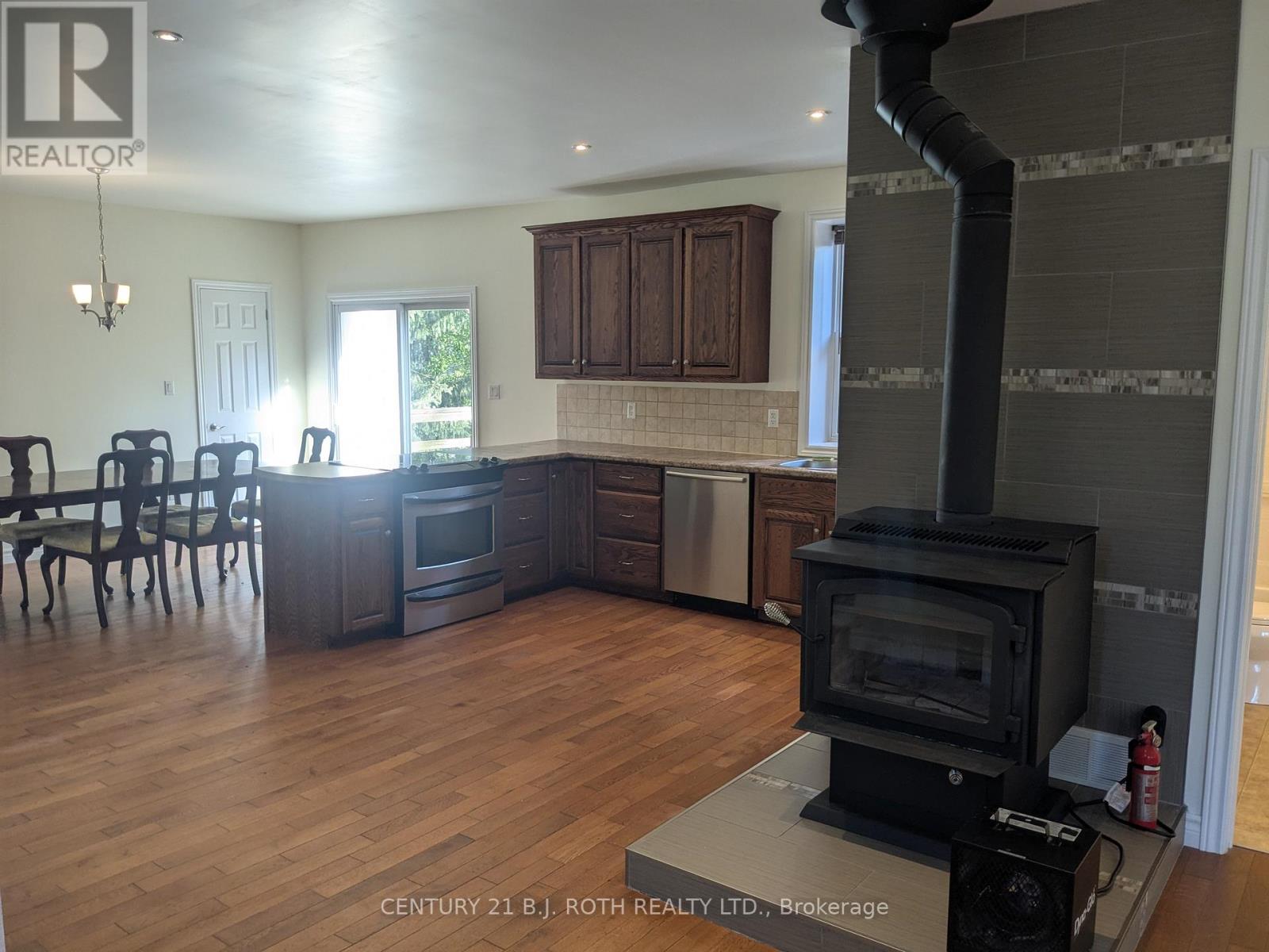 339 BRUCE ROAD 40 ROAD