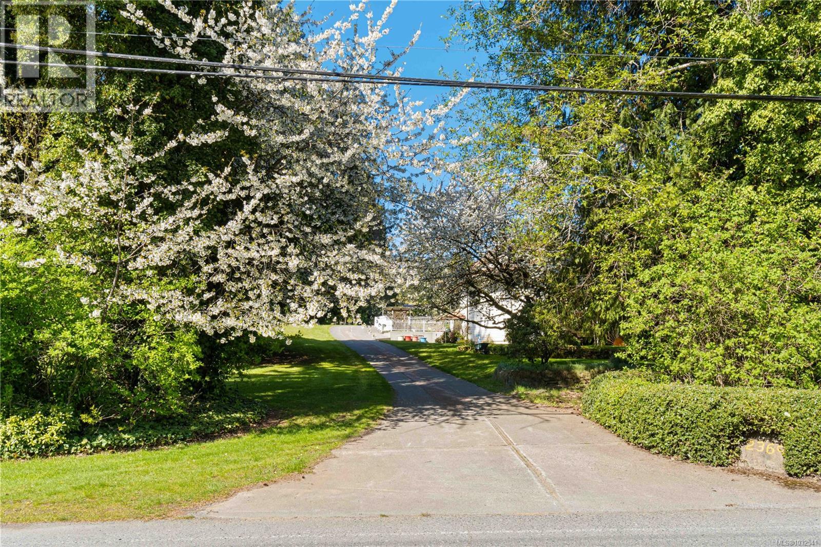 LT 13-16 Hartman Ave