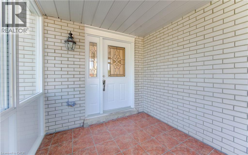 1493 QUEENS Boulevard