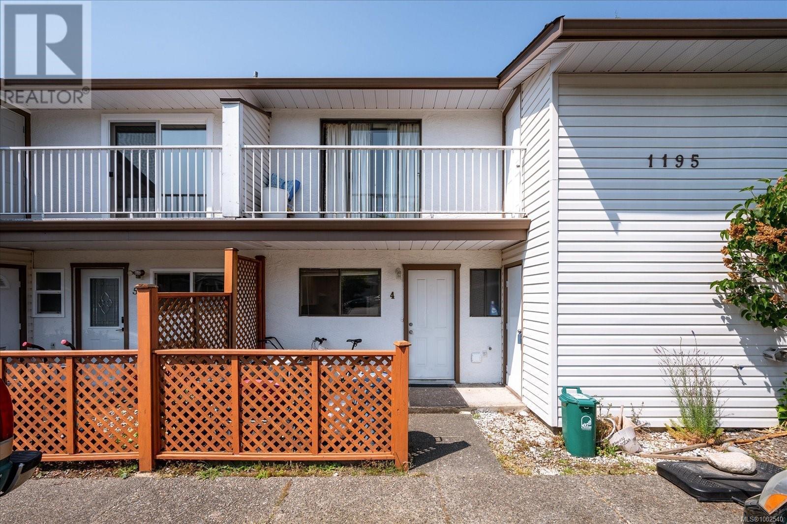 4 1195 Stuart Pl
