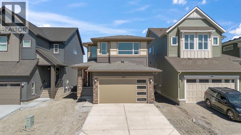 2321 Lancaster Heights SE