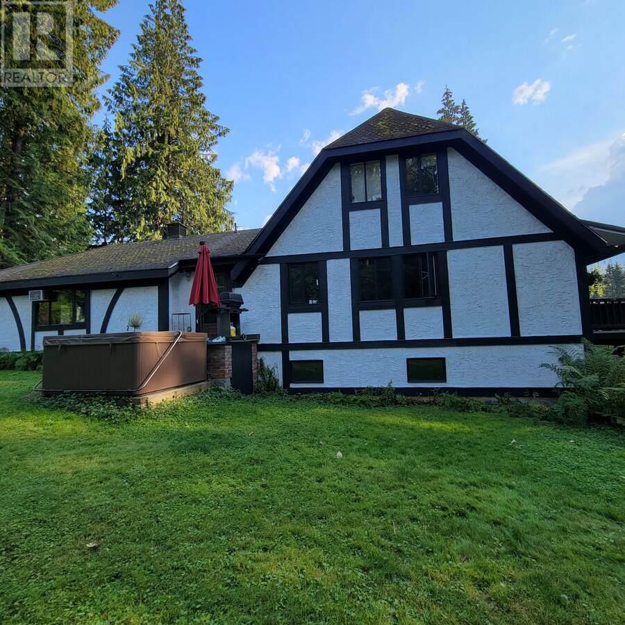 3025 Camozzi Road