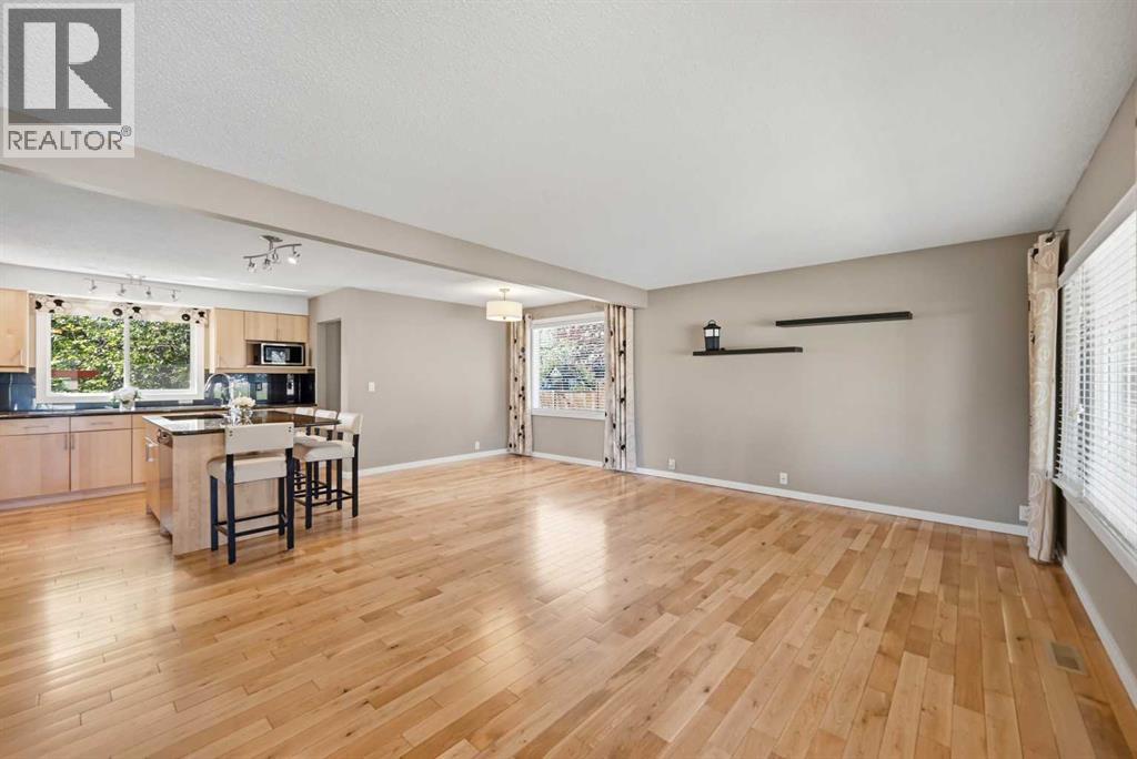 156 Templeview Place NE