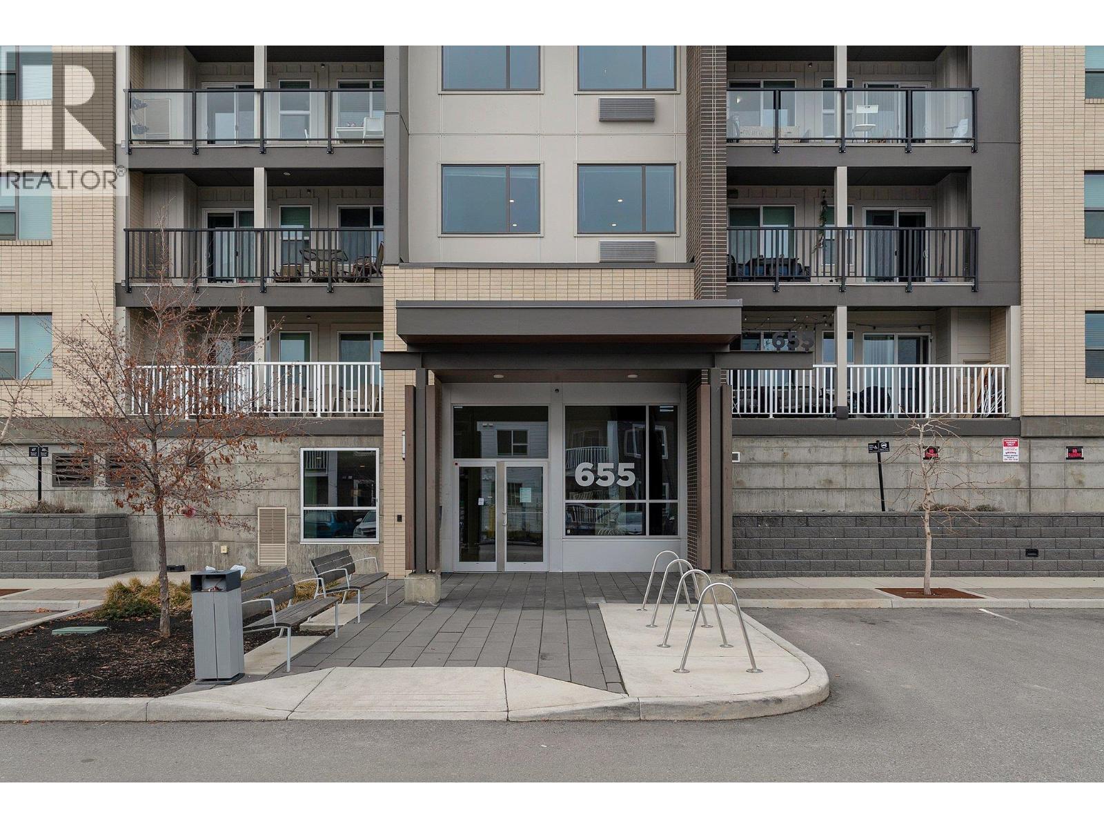 655 Academy Way Unit# 211