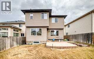 225 Kincora Heights NW