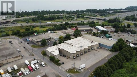 504 KENORA Avenue Hamilton ON L8E3X8