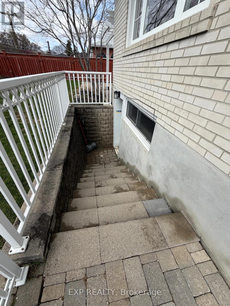 LOWER - 78 BRAMPTON ROAD