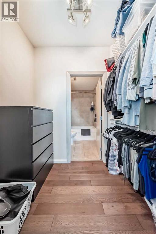 1010, 210 15 Avenue SE