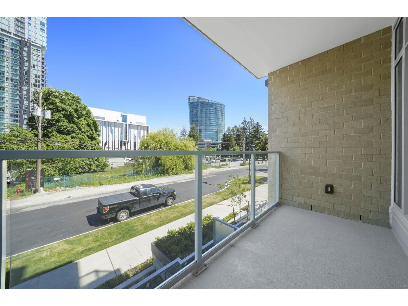 8 13350 CENTRAL AVENUE