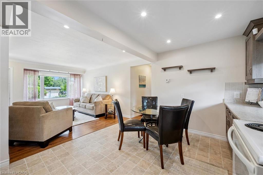 31 THIRD Avenue