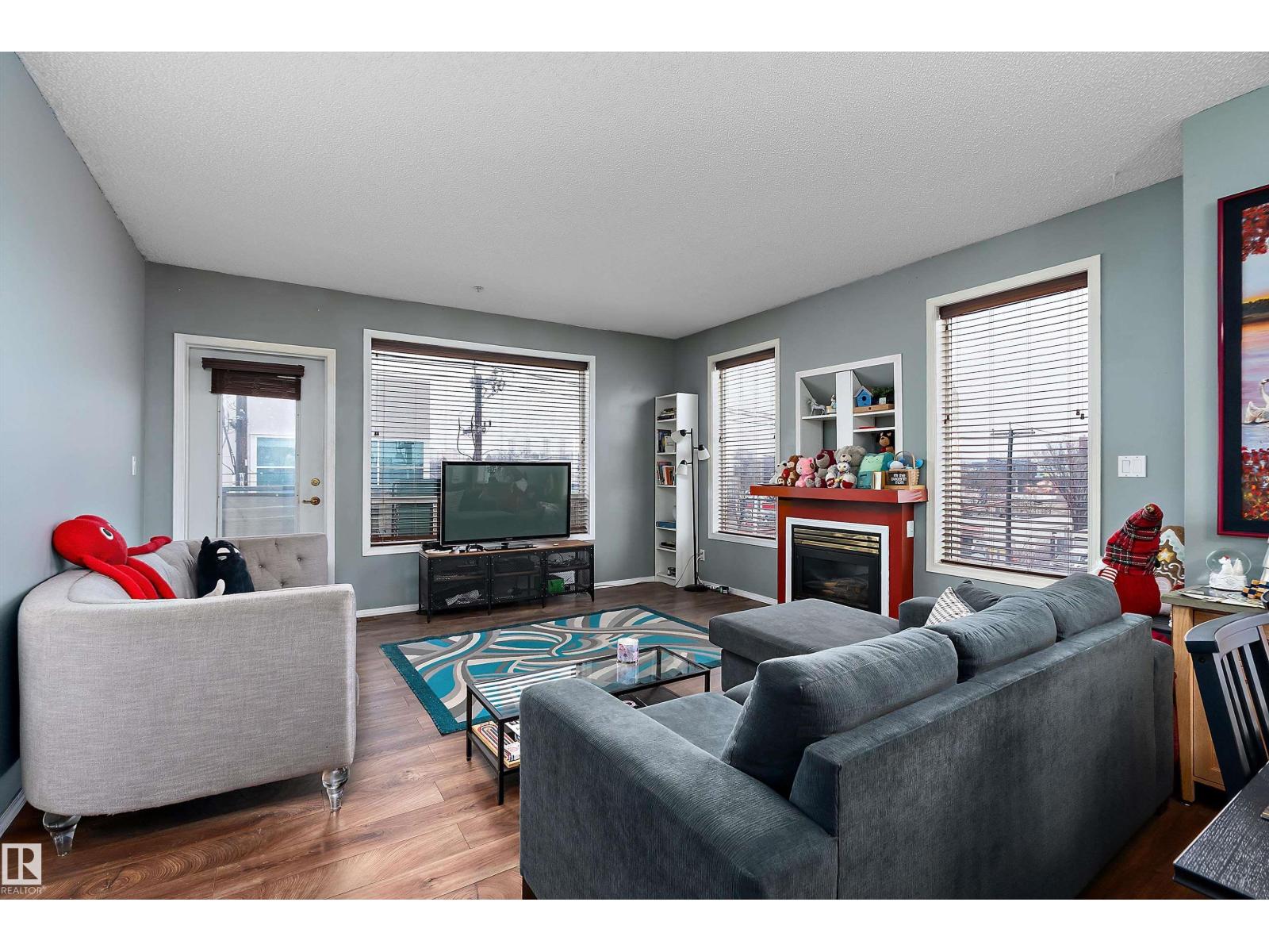 #301 8108 109 ST NW NW