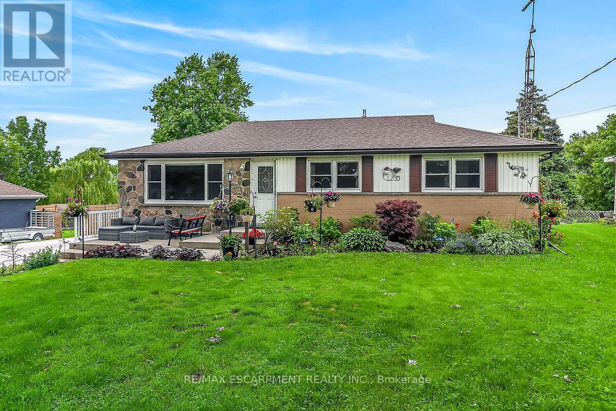 7344 DICKENSON ROAD E