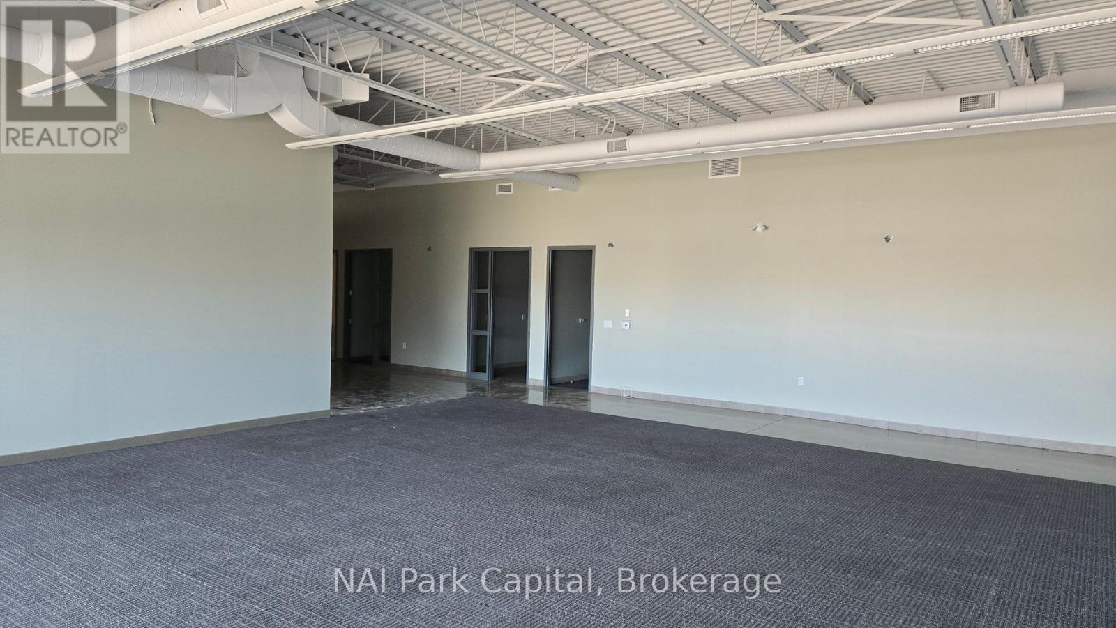 4-8 - 930 WOODLAWN ROAD W