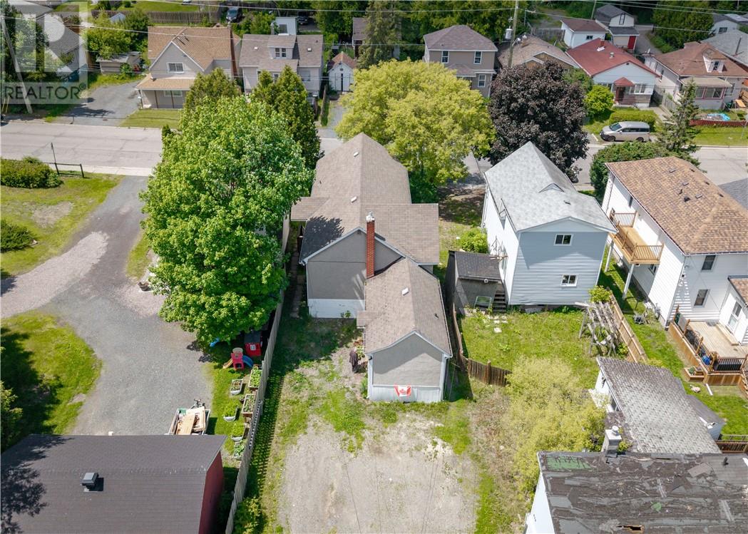 454 Melvin Avenue