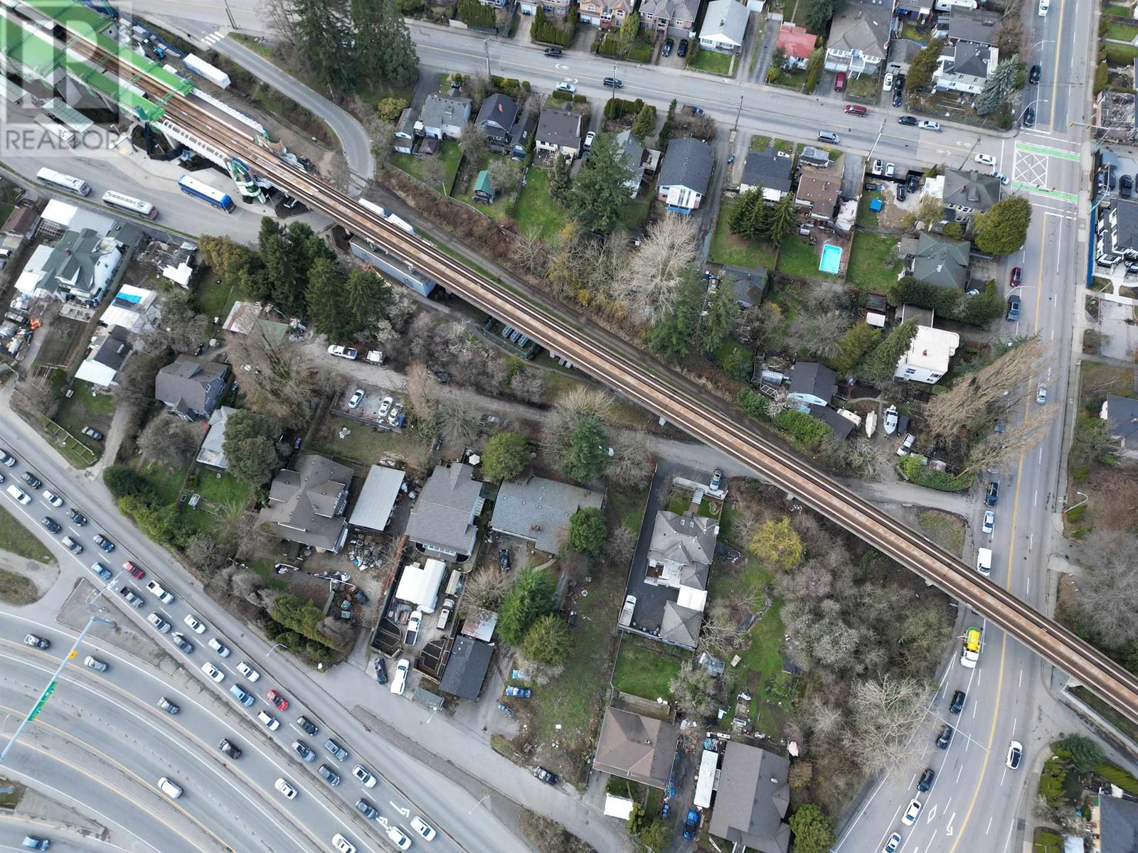 2121 MARINE WAY